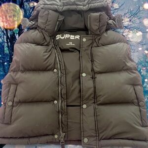 Aritzia Super Black Puffer Vest